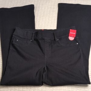 NWT- SPANX PLUS SIZE TALL FLARE JEANS
